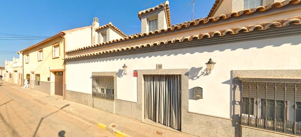 Exterior view of Single-family semi-detached for sale in Consuegra  with Heating, Private garden and Terrace