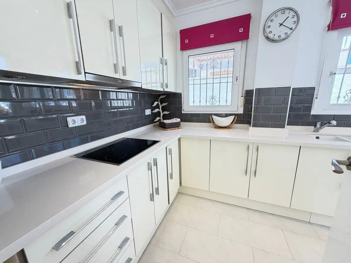 Kitchen of Houses for sale in Orihuela