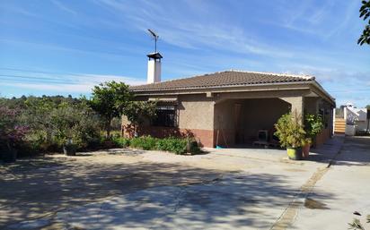 Vista exterior de Casa o xalet en venda en Torrent amb Jardí privat, Terrassa i Piscina