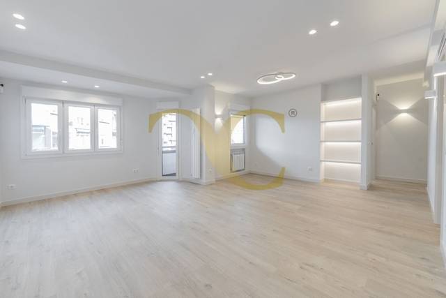 Piso en Venta en Hispanoamérica - Bernabéu