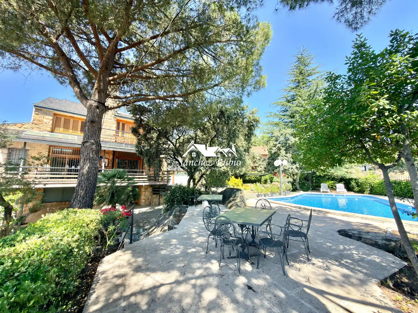 Jardí de Casa o xalet en venda en Torrelodones amb Calefacció, Jardí privat i Parquet