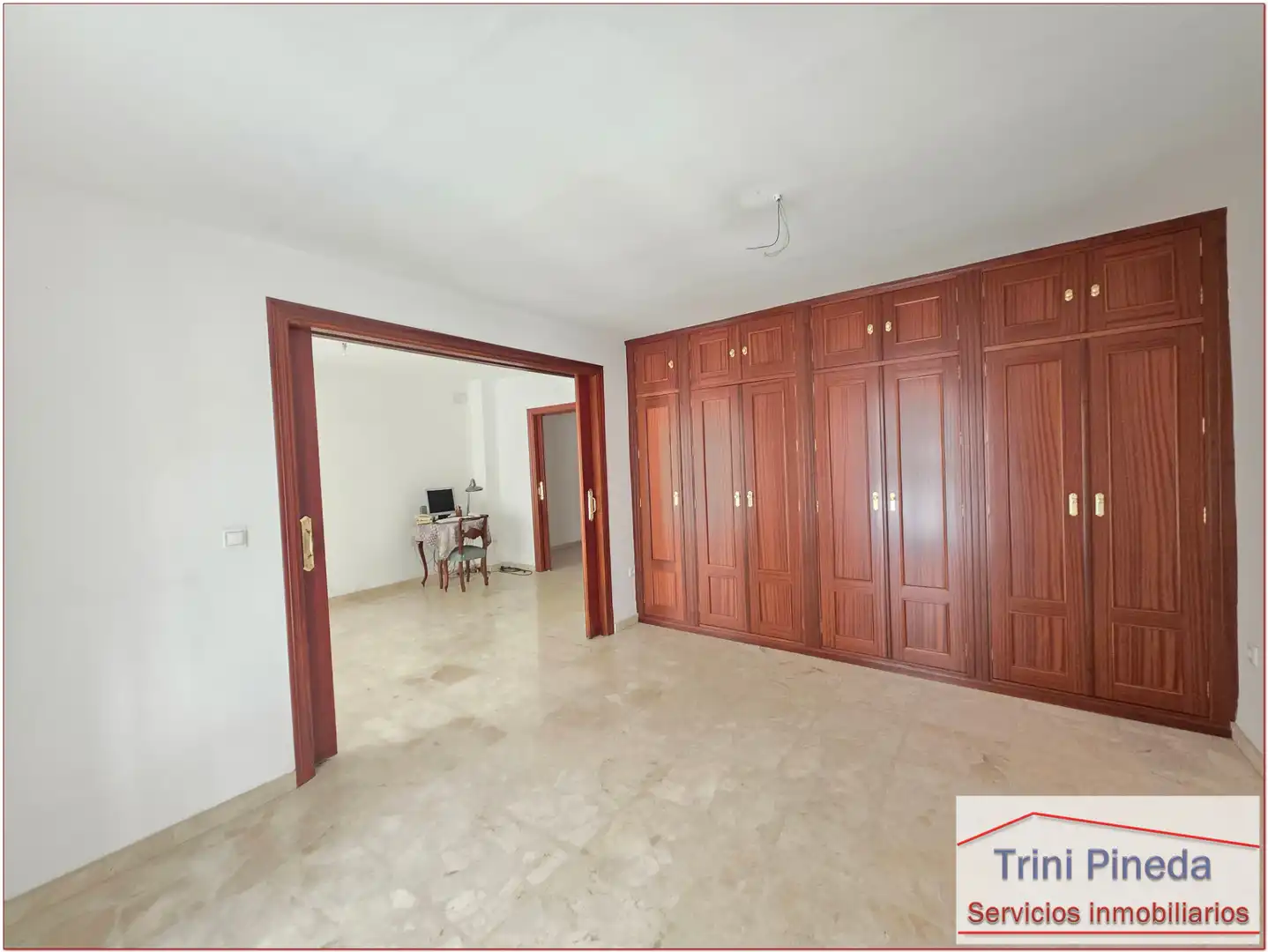 Wohnzimmer von Wohnung zum Verkauf in Sevilla mit Ofen und Waschmaschine