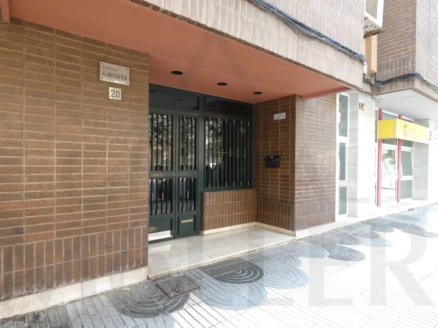 Flat for rent in Calle Ángel Bruna, 20, Ensanche