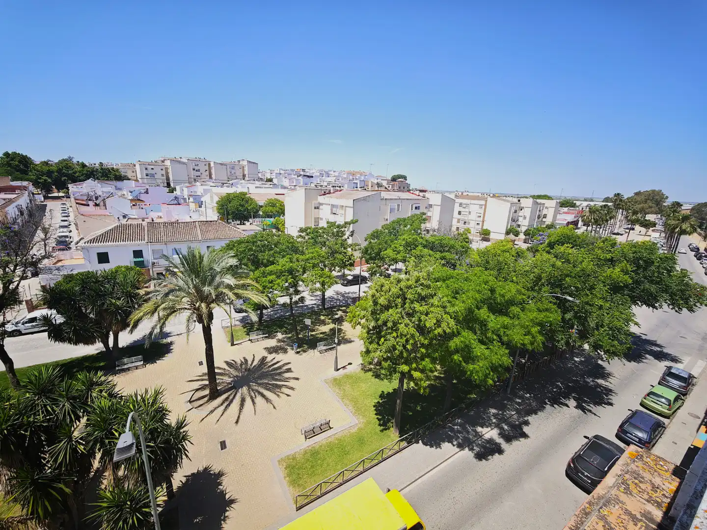 Vista exterior de Piso en venta en Lebrija con Aire acondicionado, Terraza y Trastero