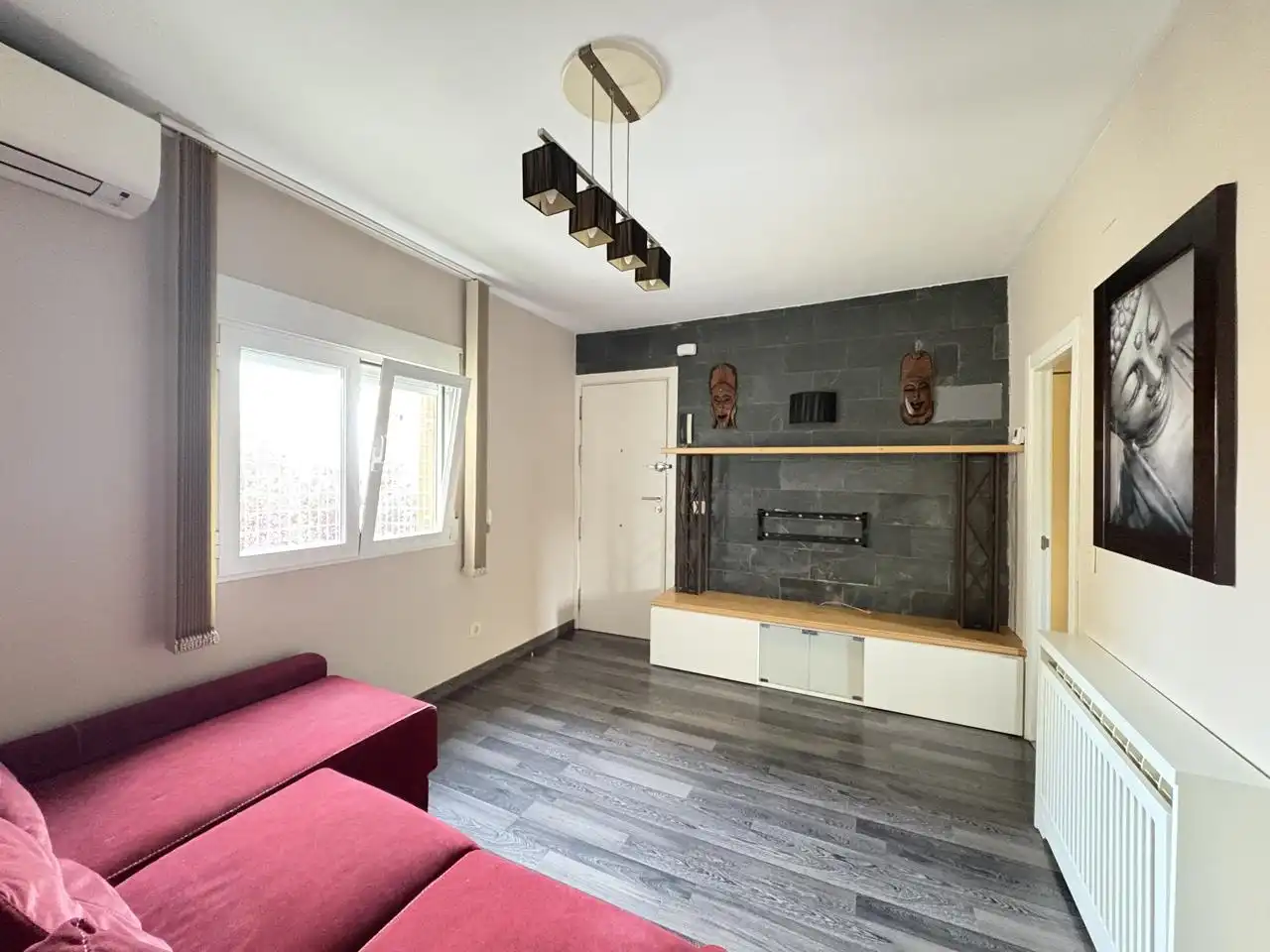 Sala de estar de Piso de alquiler en  Madrid Capital con Aire acondicionado y Amueblado