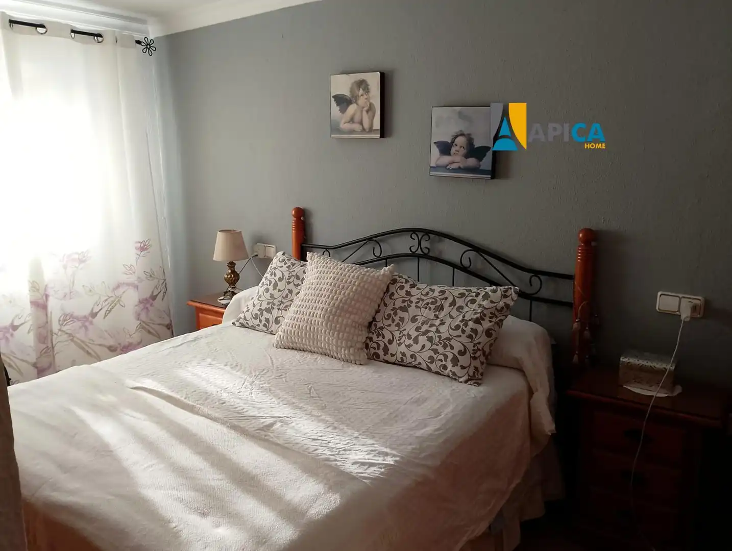 Habitación de Casa adosada en venta en Barbate con Terraza y Amueblado