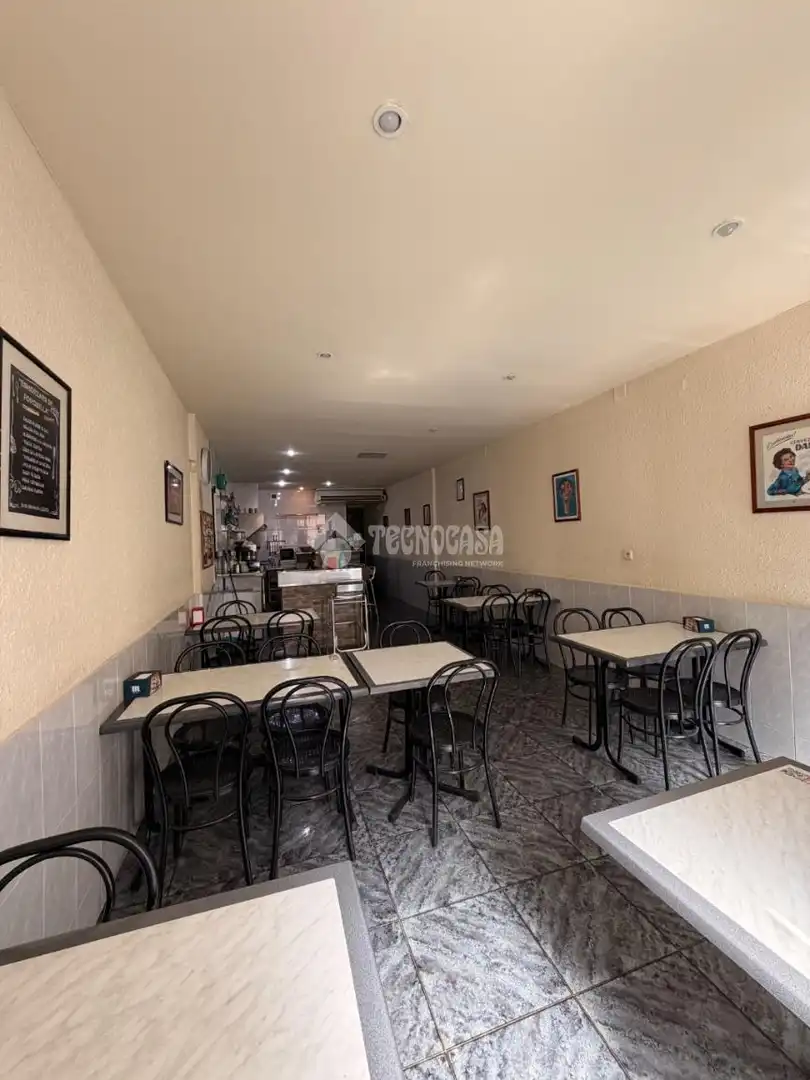 Casa bifamiliare con terrazza in vendita a Centre - Sant Oleguer