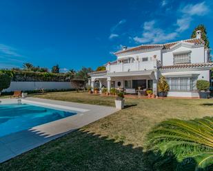 Jardí de Casa o xalet en venda en Marbella amb Piscina