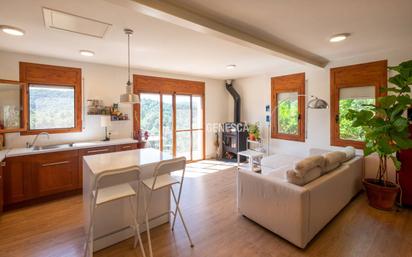 Sala d'estar de Casa o xalet en venda en Rellinars amb Terrassa i Piscina