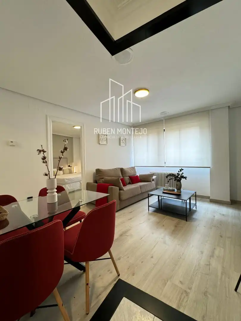 Apartamento de alquiler en Universidad - Tenerías