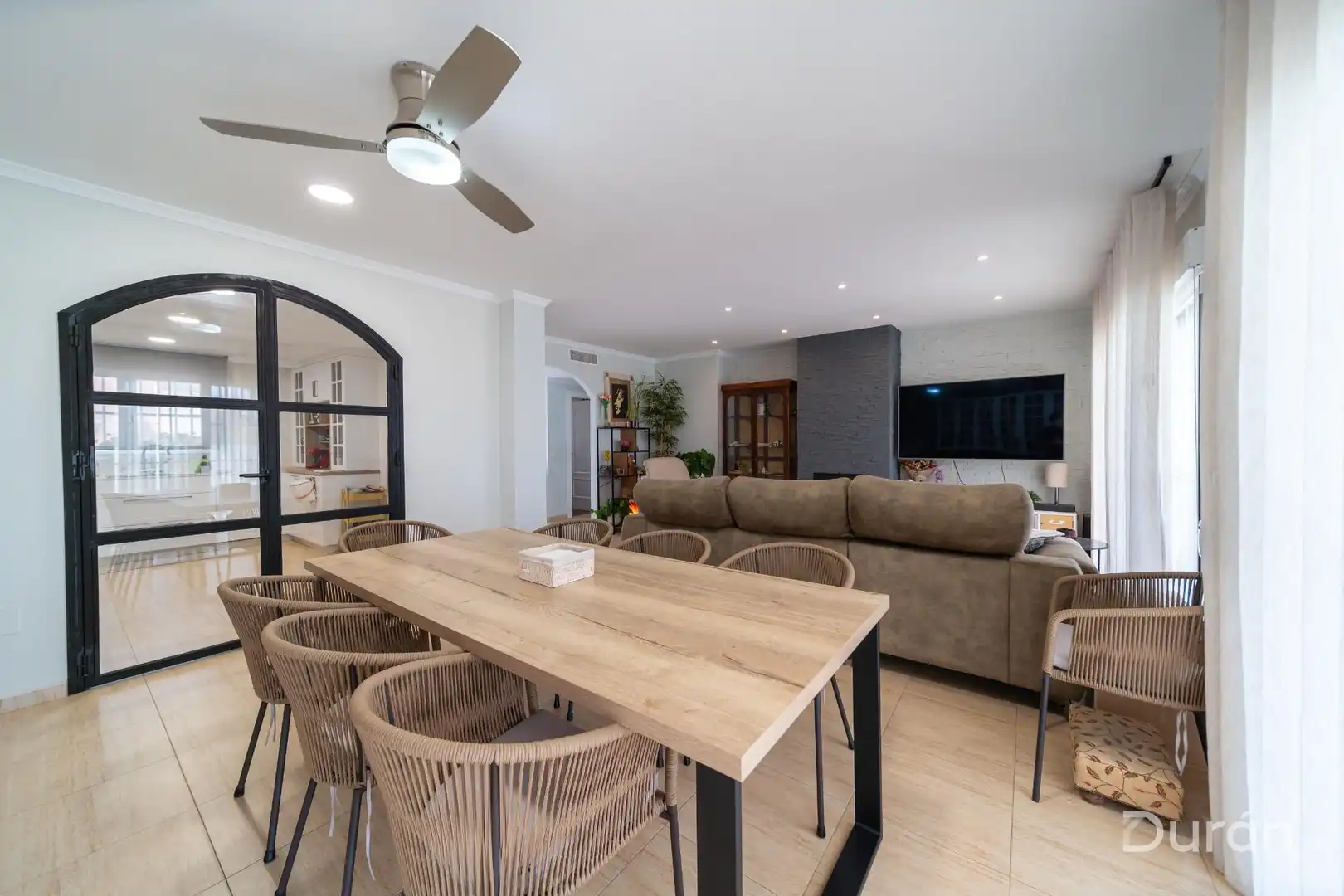 Comedor de Casa o chalet en venta en El Ejido con Aire acondicionado, Jardín privado y Terraza