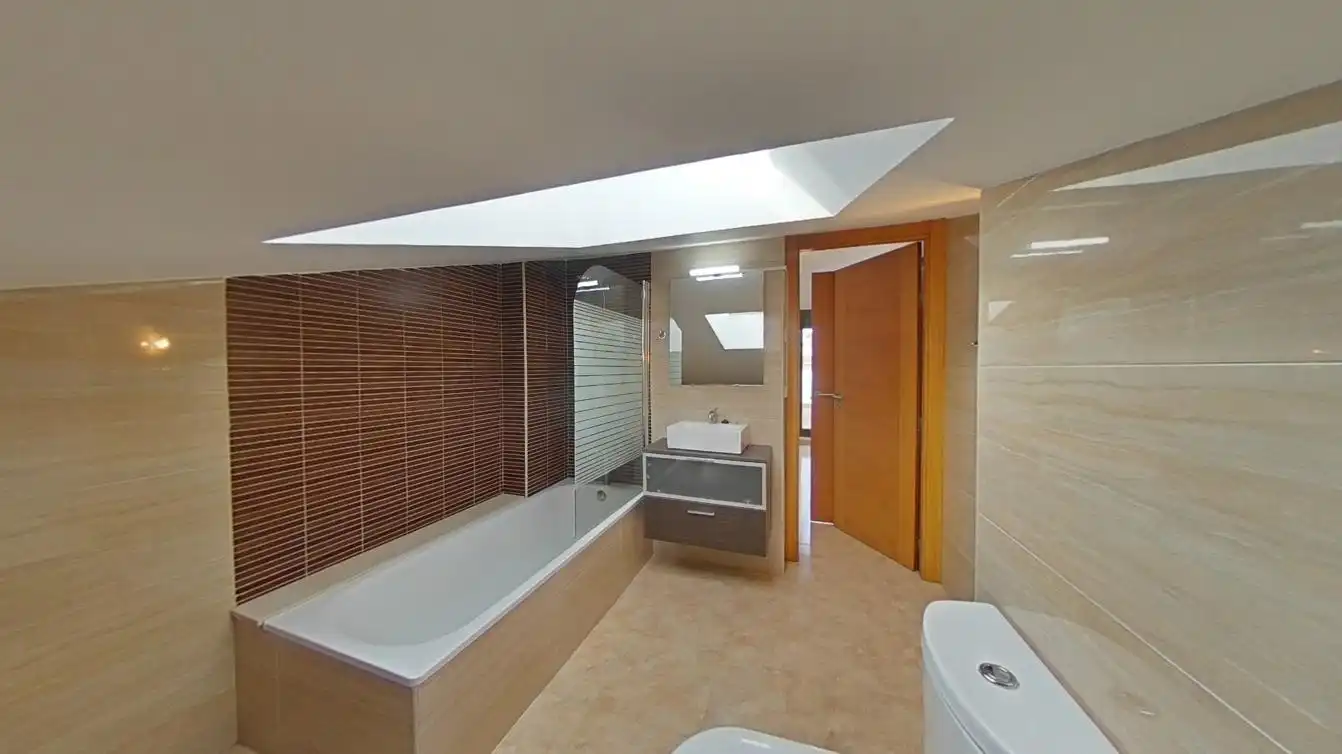 Badezimmer von Maisonette zum Verkauf in Tordera