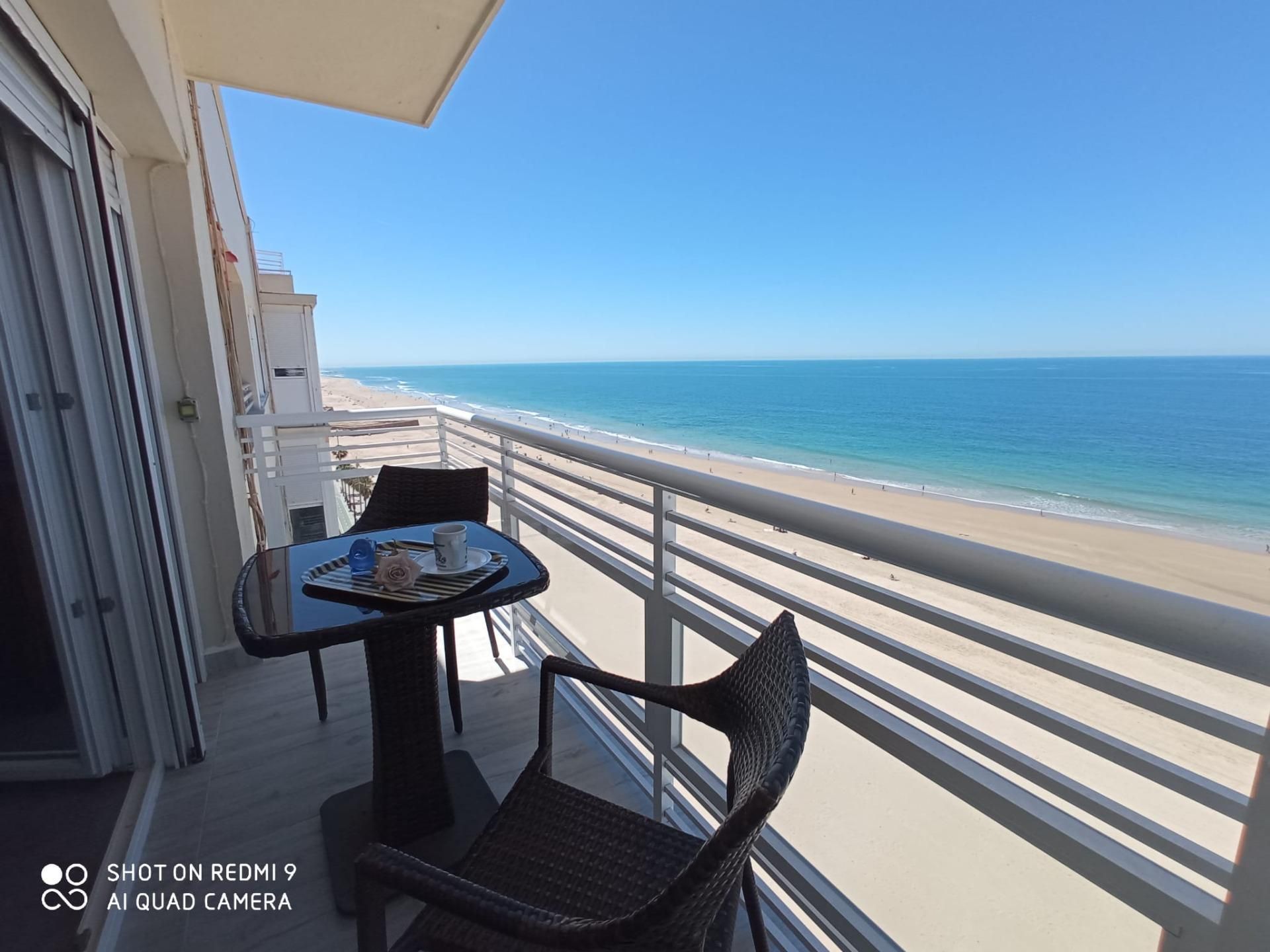 Piso de alquiler en Paseo Marítimo - San José - La Laguna,  Cádiz Capital