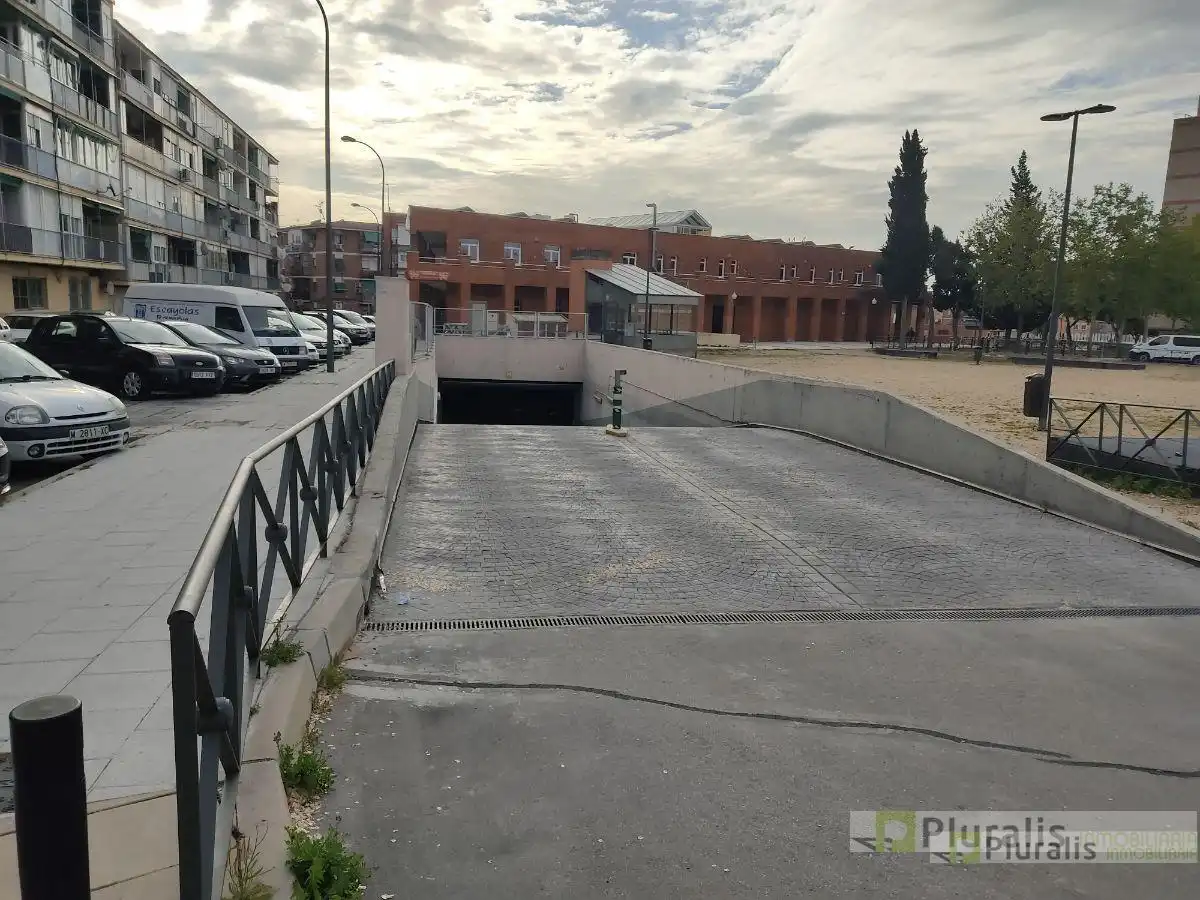 Parking of Garage for rent in La Alhóndiga