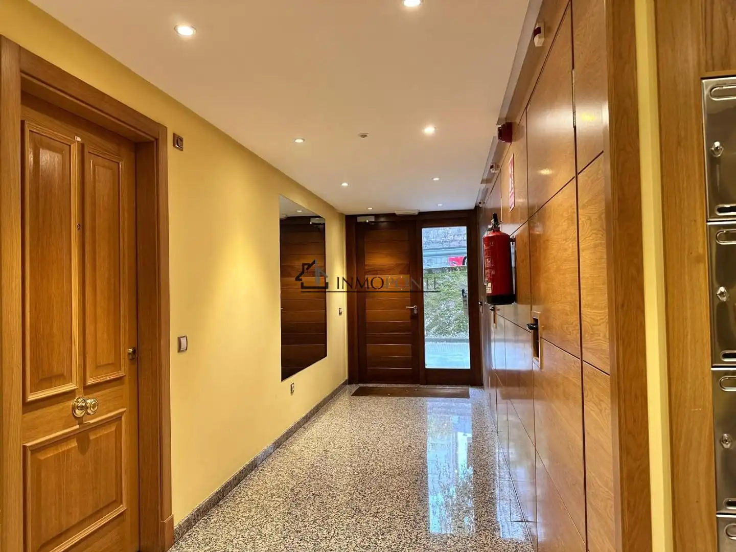 Piso en venta en Poio con Calefacción, Terraza y Trastero