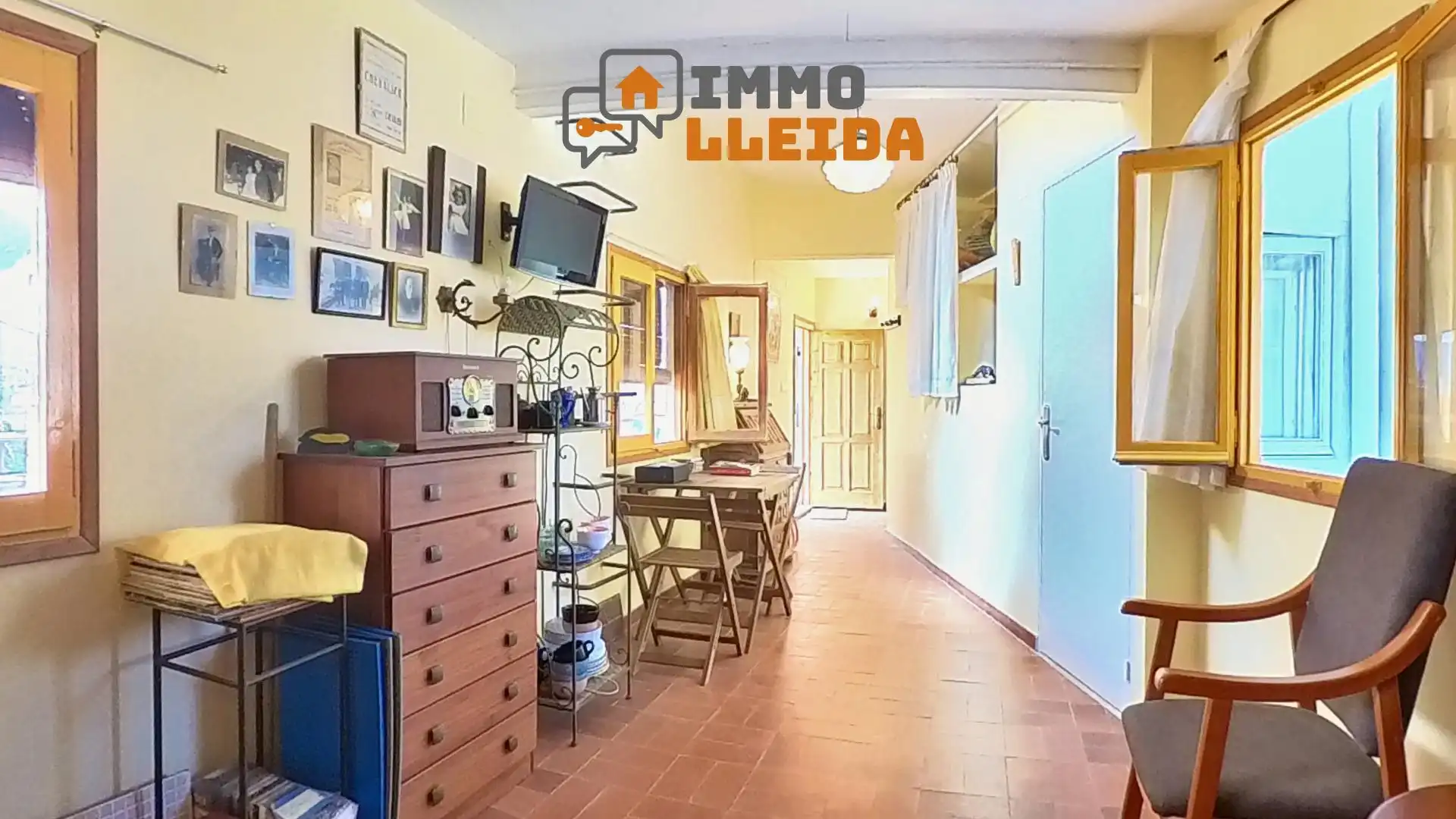 Vista exterior de Casa adosada en venta en Camarasa con Calefacción, Terraza y Trastero