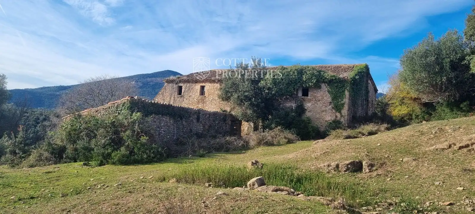Vista exterior de Finca rústica en venda en Cabanelles