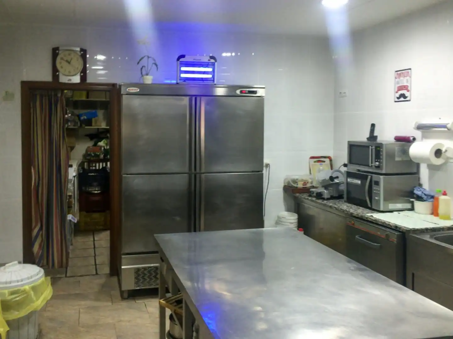 Cuina de Local en venda en Sagunto / Sagunt amb Aire condicionat i Moblat