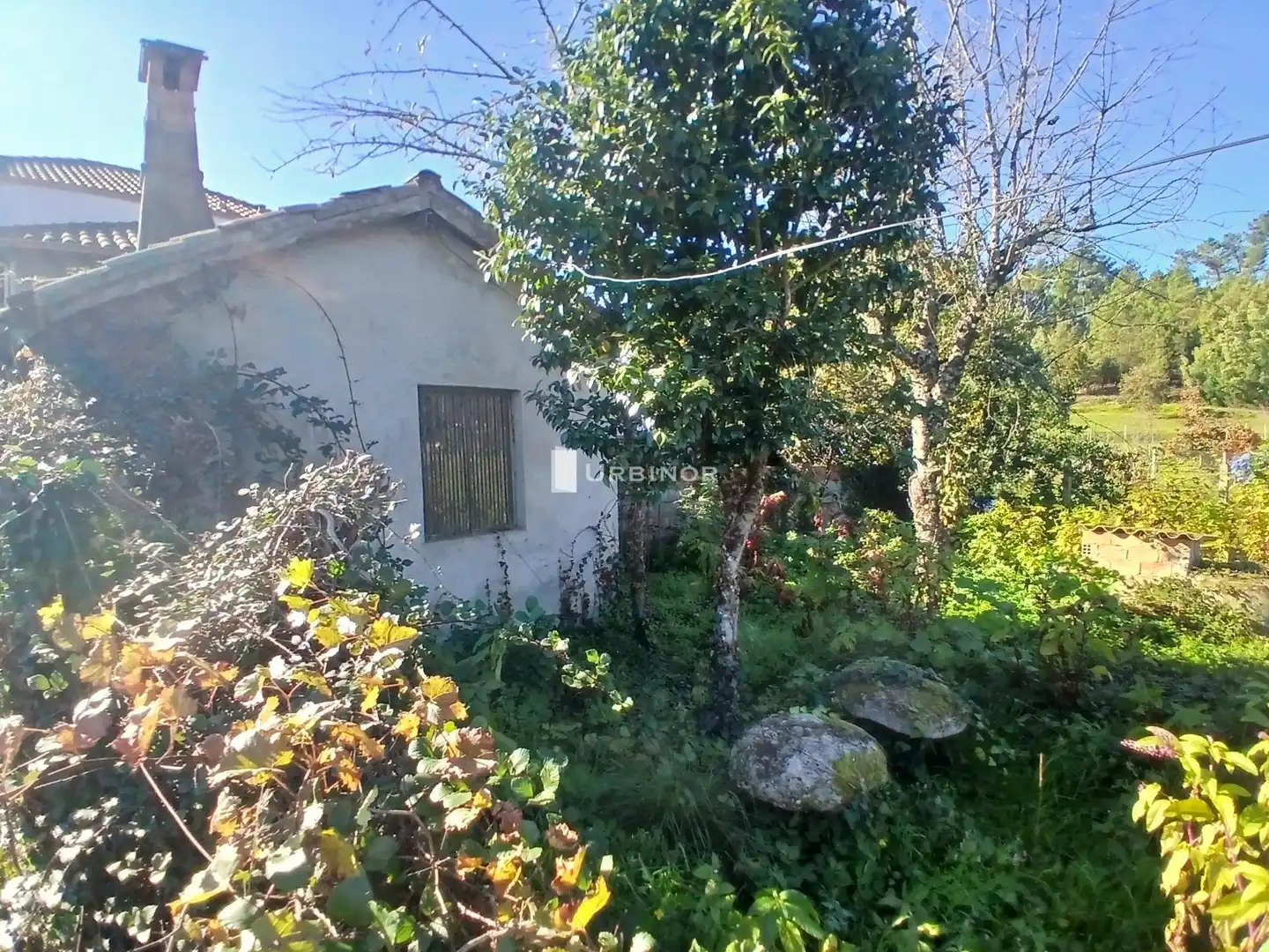 Houses for sale in Toén  with Heating and Private garden