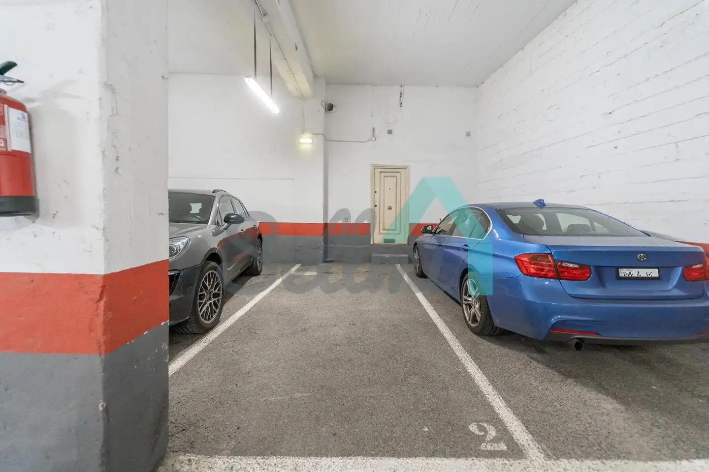 Parking de Ático de alquiler en Oviedo  con Calefacción y Terraza