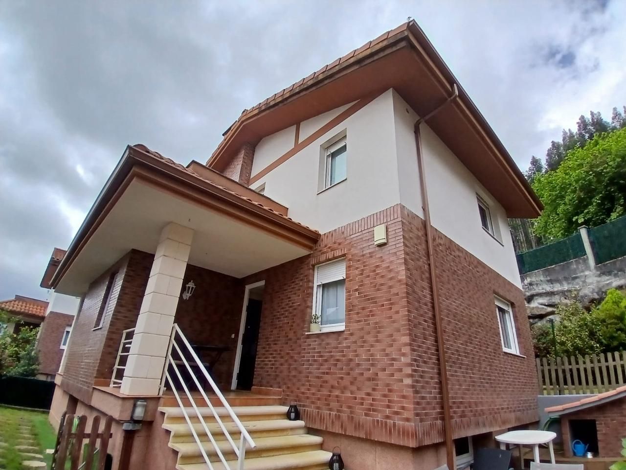Exterior view of House or chalet for sale in Castro-Urdiales  with Heating, Private garden and Terrace
