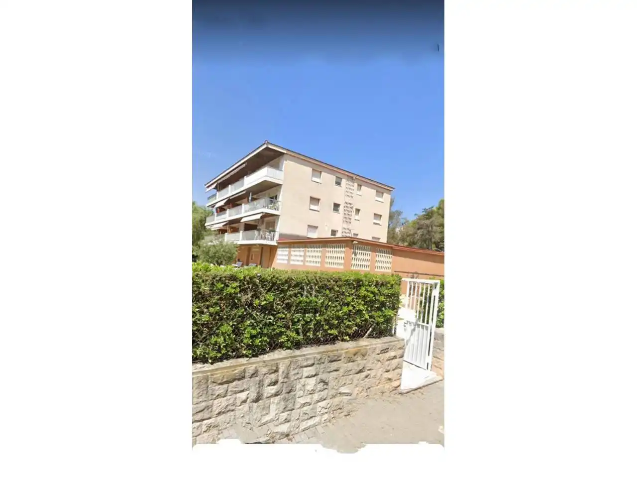 Vista exterior de Piso en venta en El Vendrell con Calefacción y Terraza