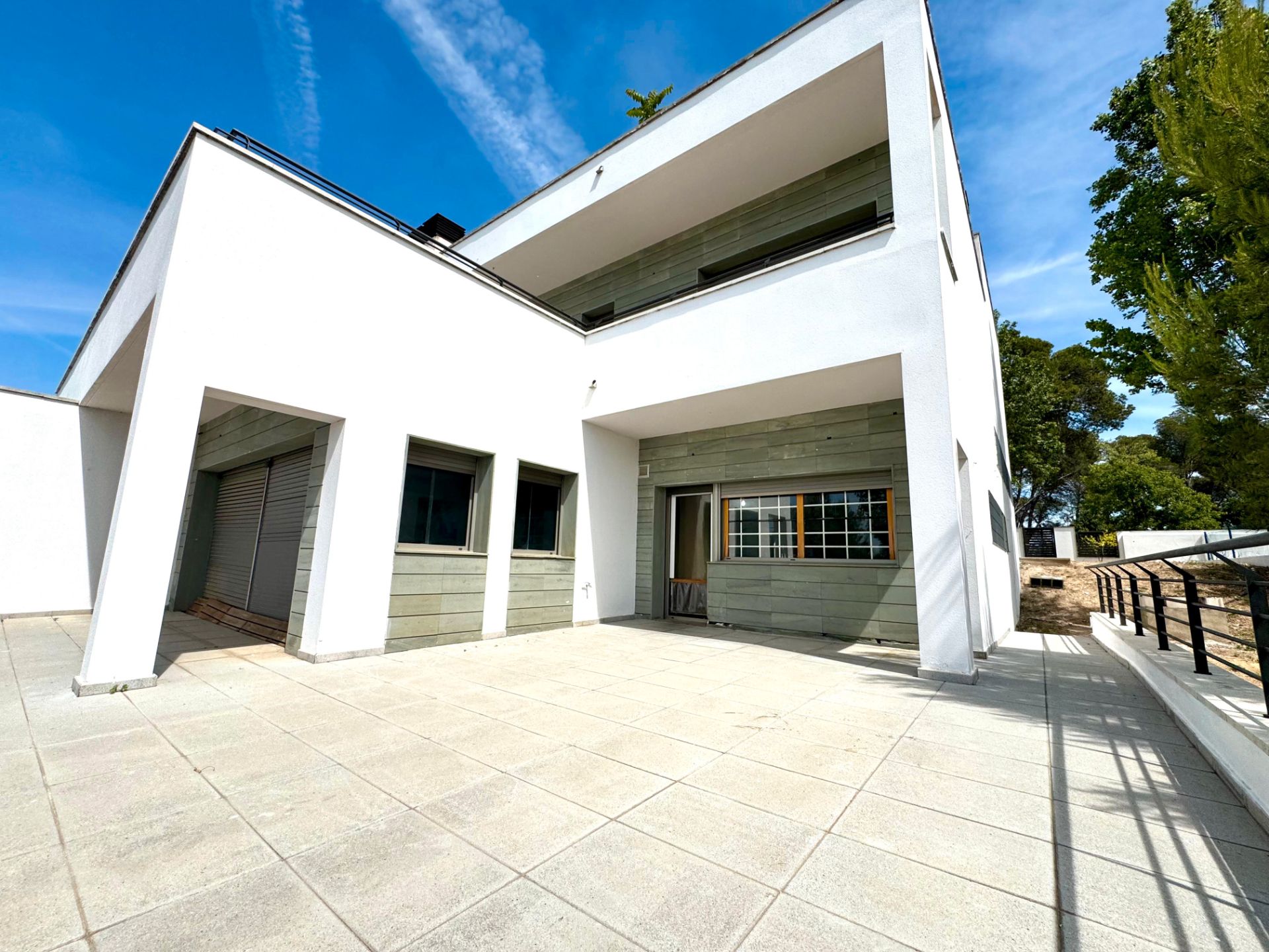 Exterior view of Single-family semi-detached for sale in Sant Quirze del Vallès  with Air Conditioner, Heating and Private garden