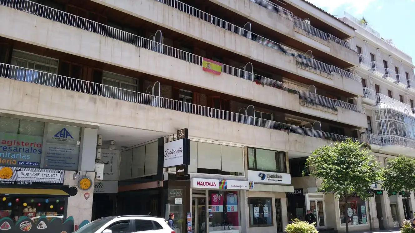 Local comercial en venda a Coso Alto