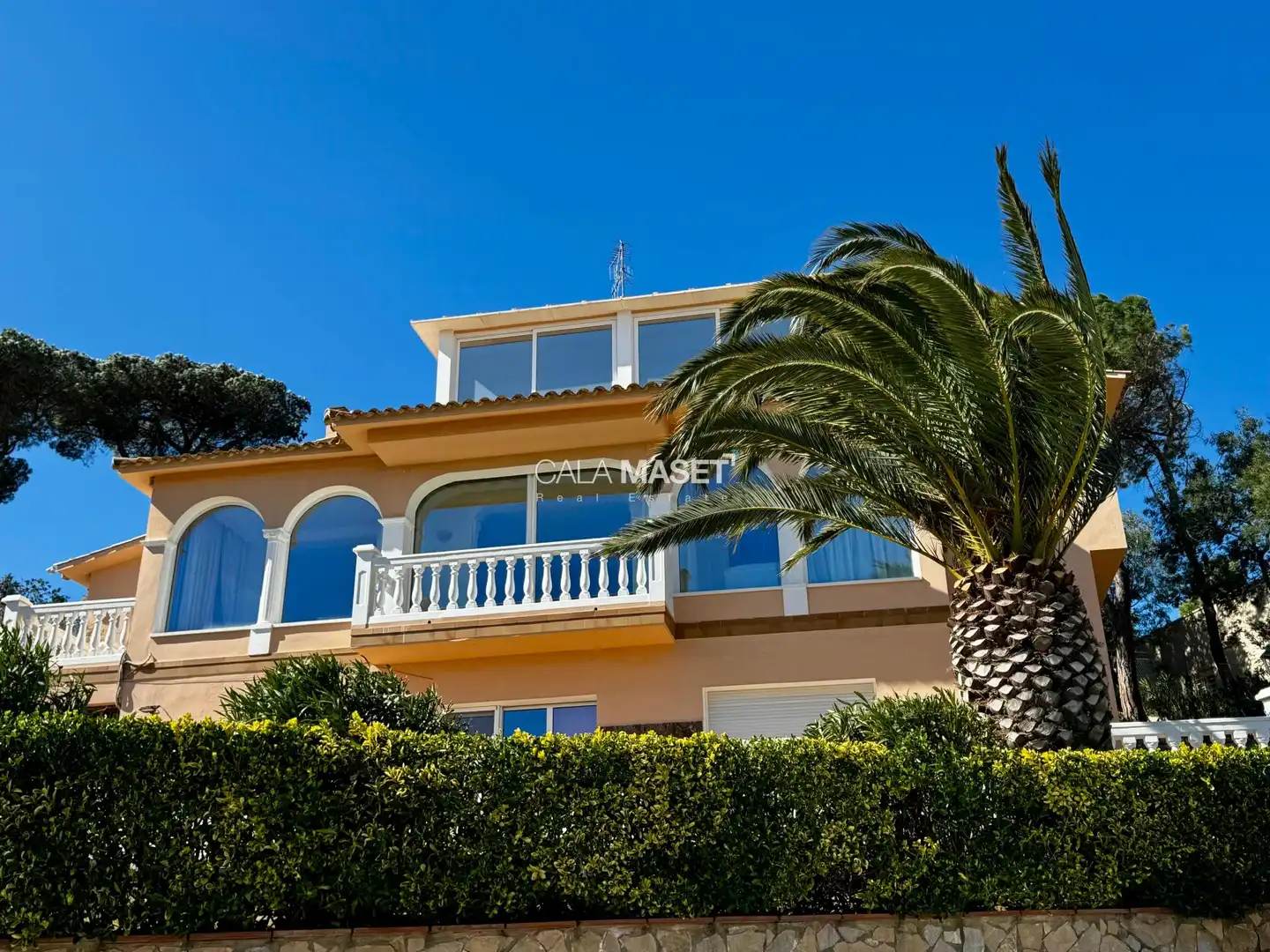 Außenansicht von Haus oder Chalet zum Verkauf in Calonge i Sant Antoni mit Heizung, Privatgarten und Terrasse