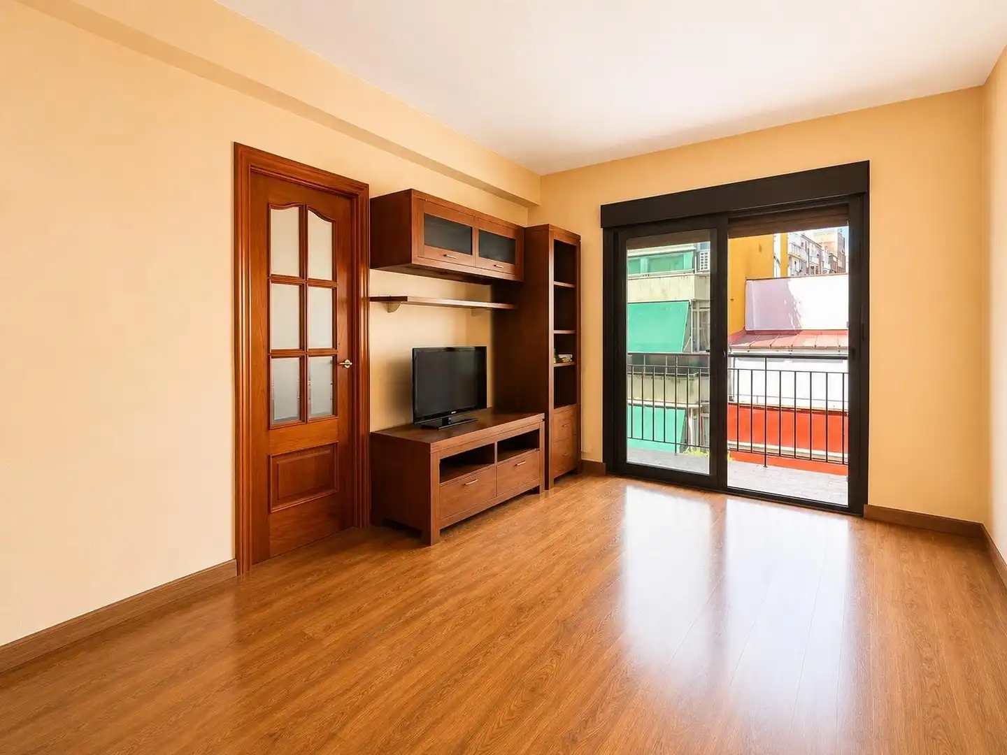 Wohnzimmer von Wohnung zum Verkauf in Madrid mit Heizung, Parkett und Terrasse