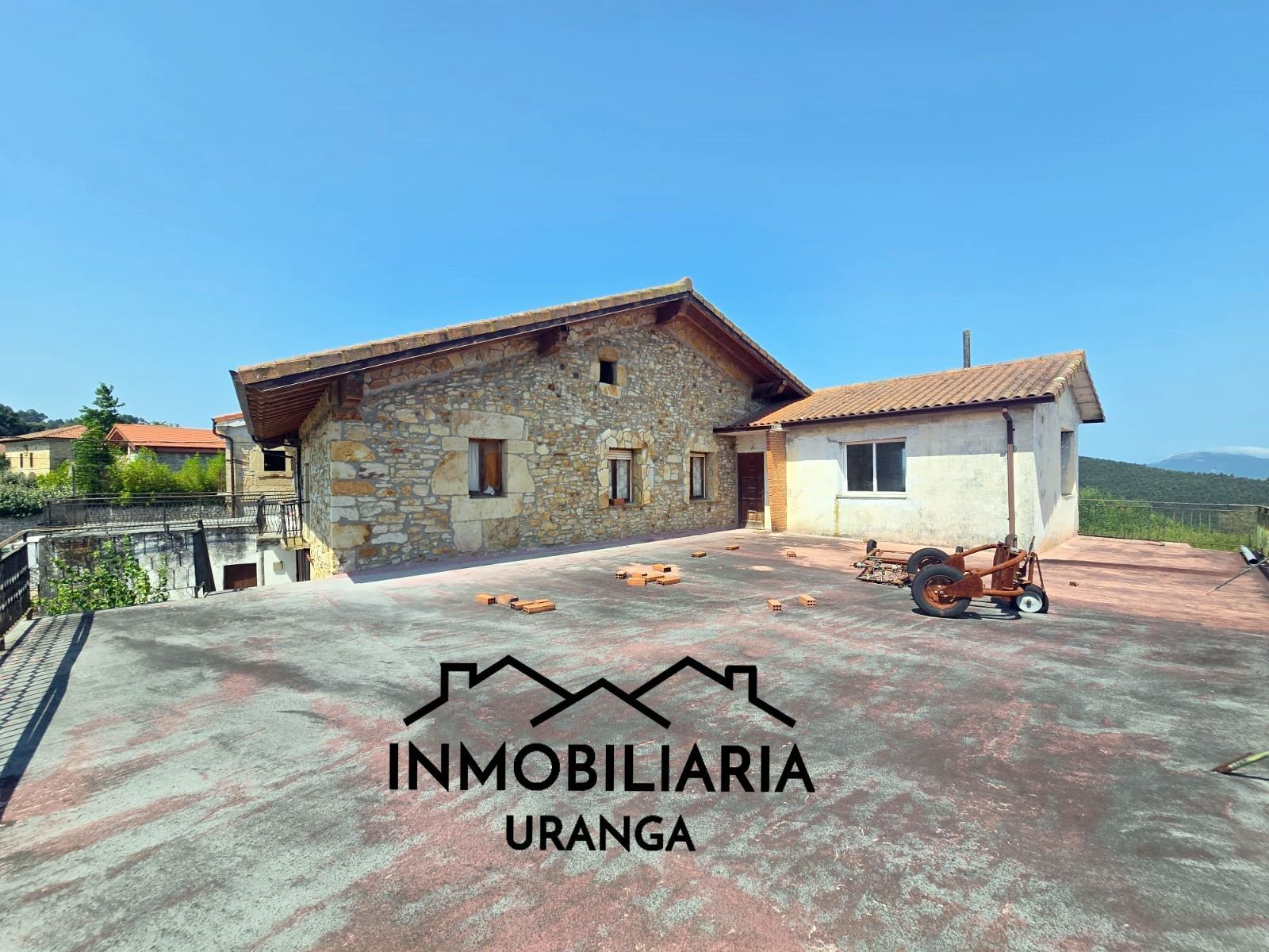 Vista exterior de Casa o xalet en venda en Voto amb Jardí privat i Terrassa