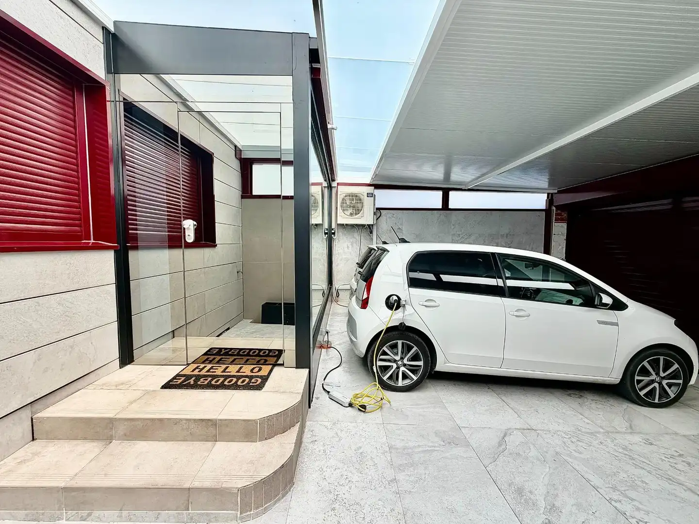 Aparcament de Casa adosada en venda en Rivas-Vaciamadrid amb Aire condicionat, Calefacció i Piscina