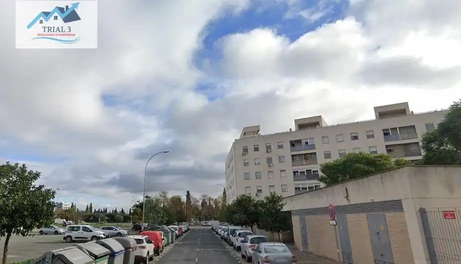 Flat with garden for sale in Calle TREN CHANGAY, imagen 3