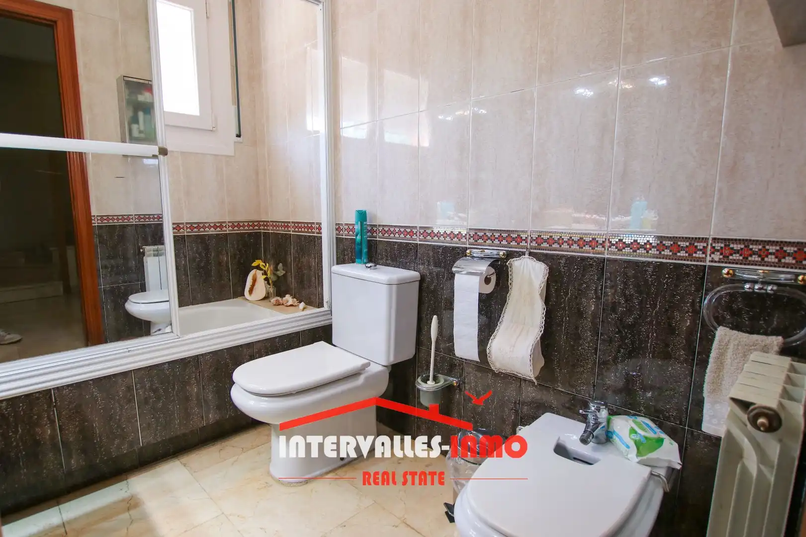 Bathroom of Houses for sale in Bigues i Riells del Fai  with Air Conditioner, Heating and Private garden