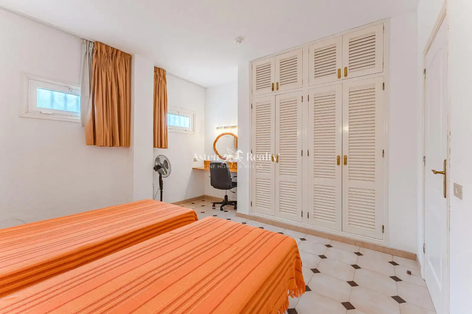 Apartament en venda a Austria, San Eugenio Alto