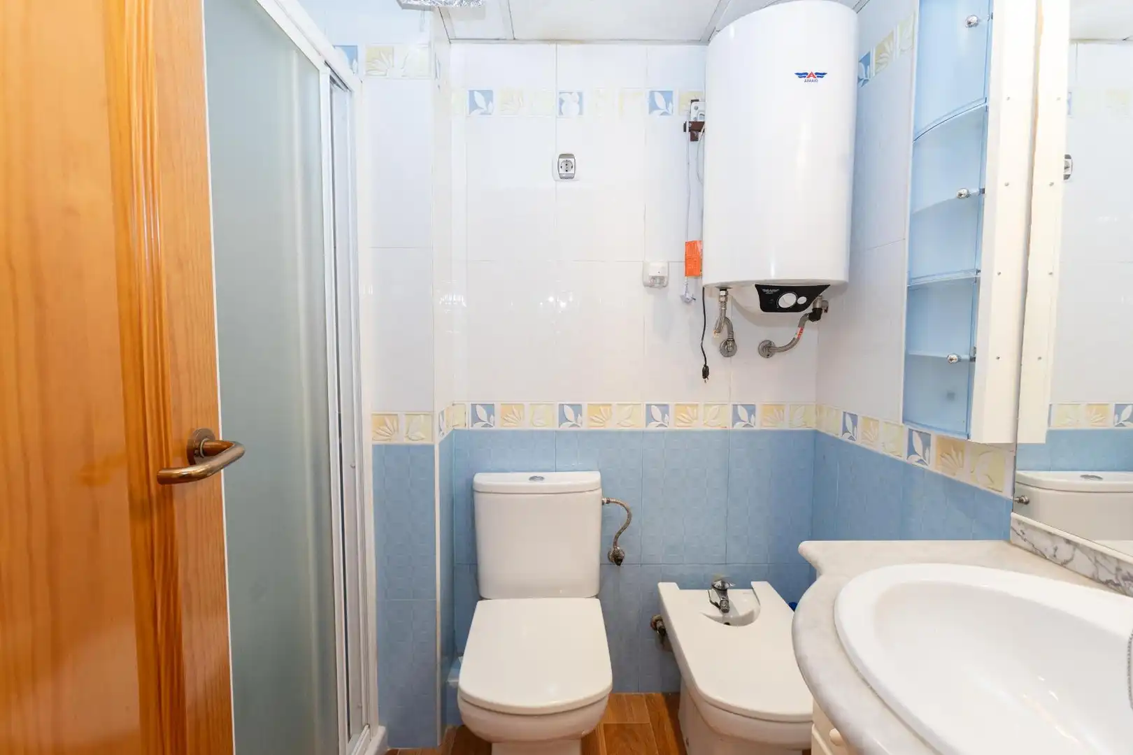 Baño de Piso en venta en Málaga con Aire acondicionado, Parquet y Alarma