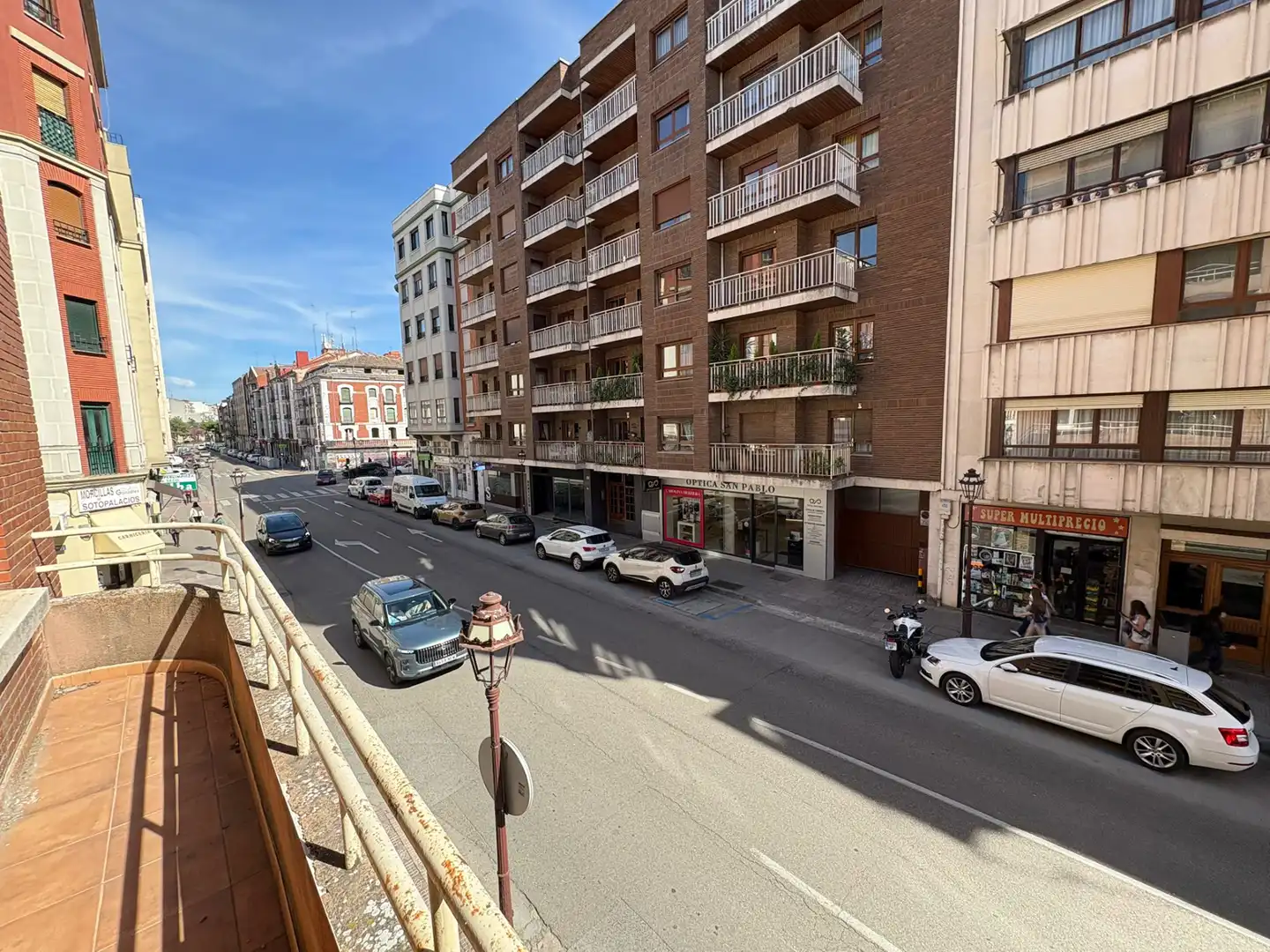 Vista exterior de Pis en venda en Burgos amb Calefacció, Parquet i Terrassa