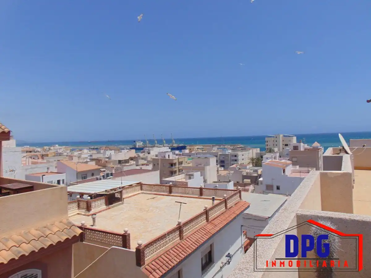 Vista exterior de Apartamento en venta en Garrucha con Aire acondicionado y Amueblado