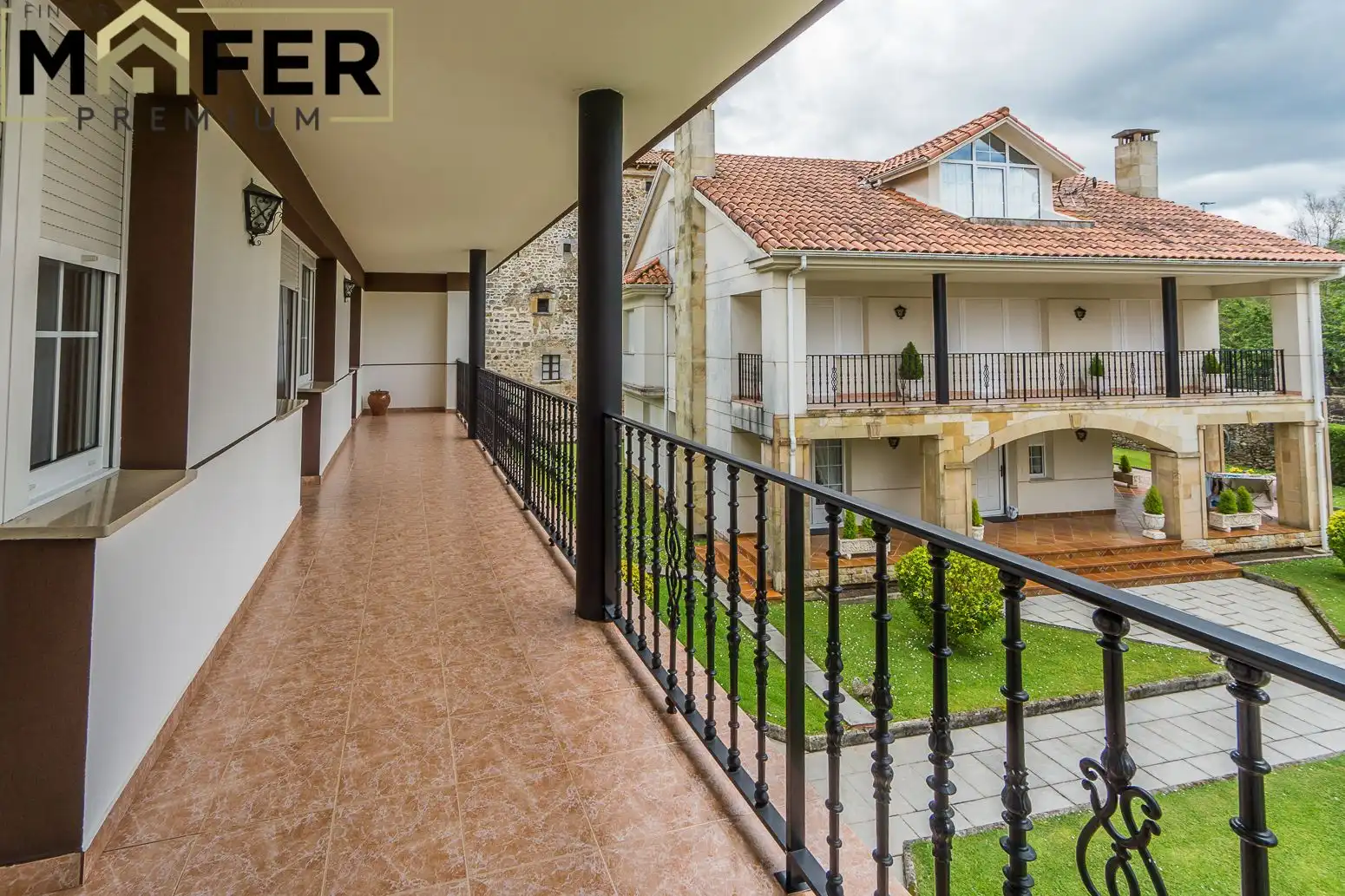 Terrasse von Haus oder Chalet zum Verkauf in Ampuero mit Heizung, Privatgarten und Parkett