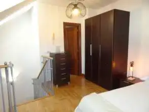 Habitación de Dúplex de alquiler en Gijón  con Calefacción, Parquet y Amueblado
