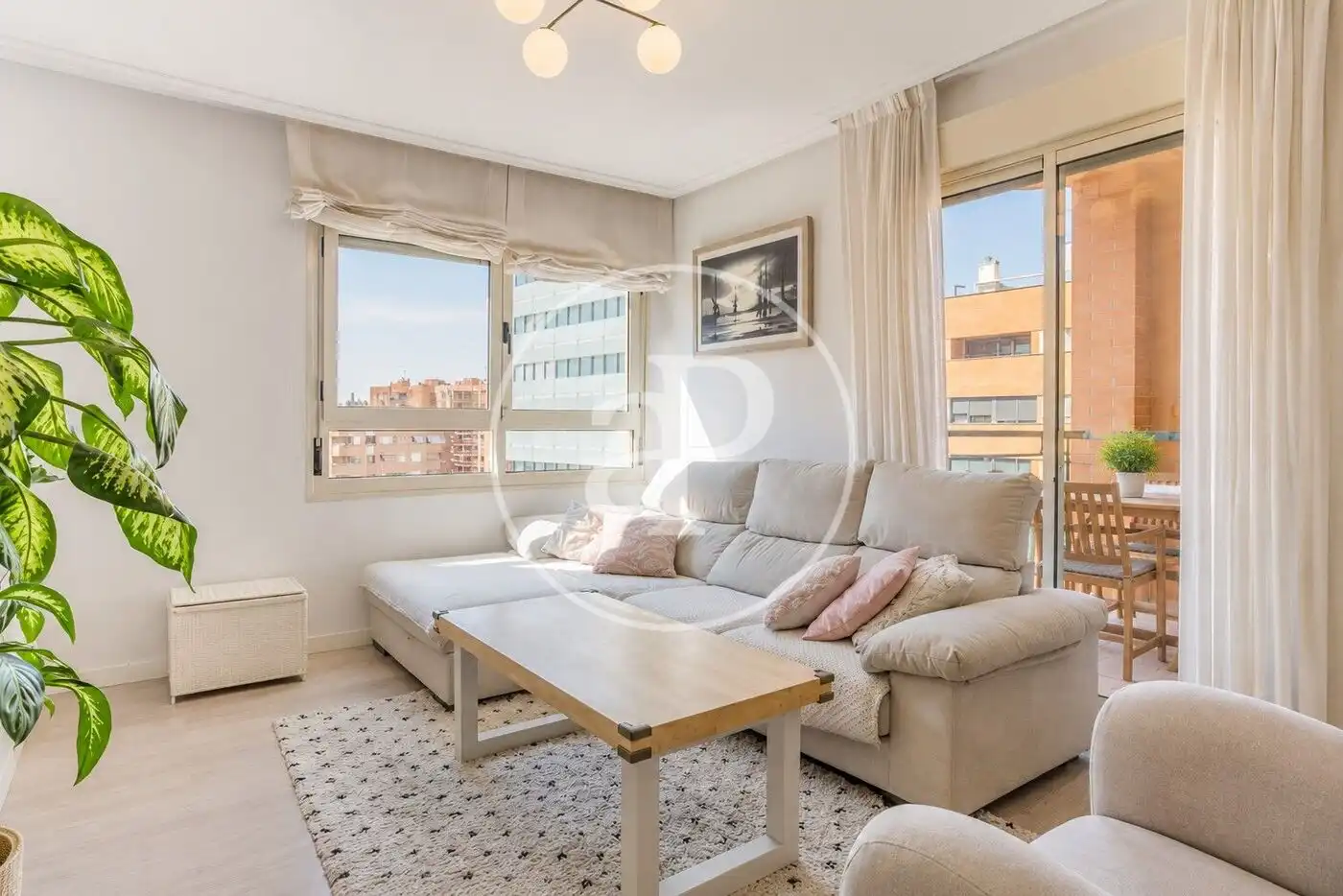 Living room of Flat for sale in Valencia  with Air Conditioner, Heating and Private garden