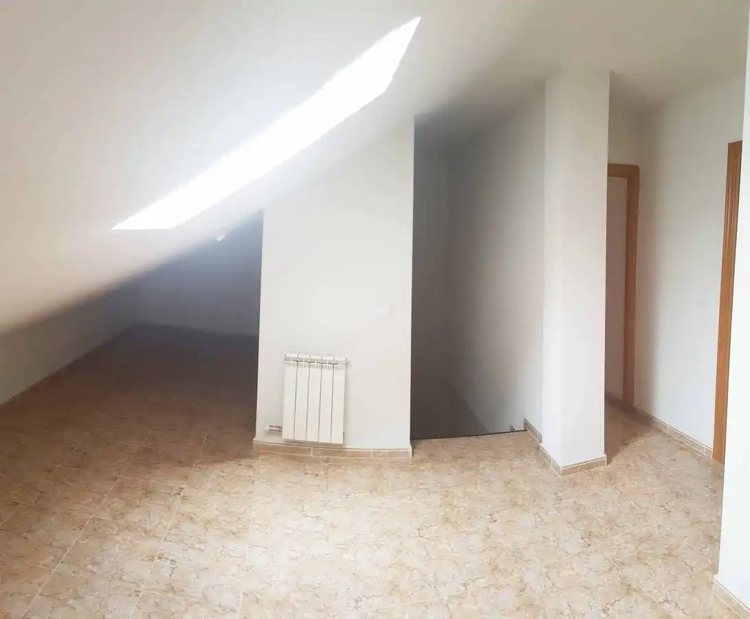 Maisonette zur Miete in Medina de Rioseco mit Heizung, Balkon und Haustiere erlaubt