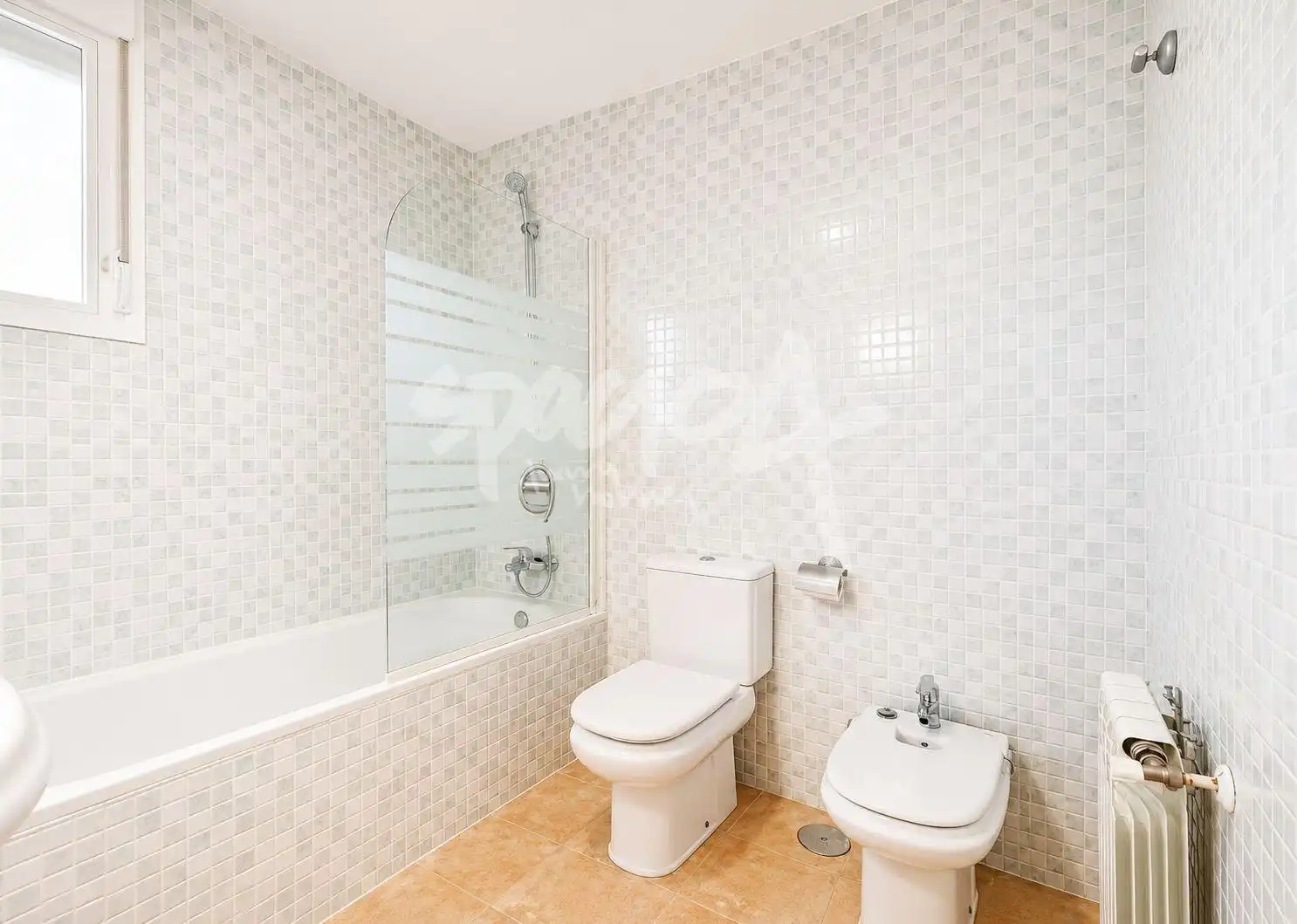 Bathroom of Houses for sale in Robledo de Chavela  with Heating, Private garden and Terrace