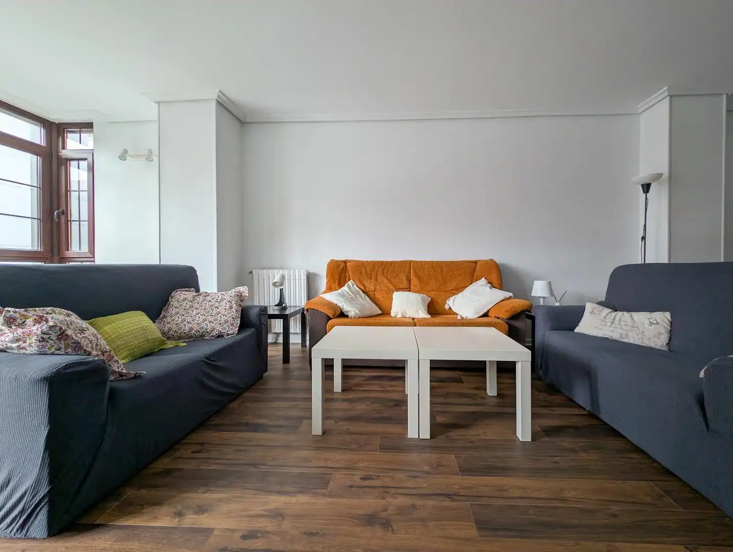 Wohnzimmer von Wohnung zur Miete in Santander mit Heizung, Parkett und Möbliert