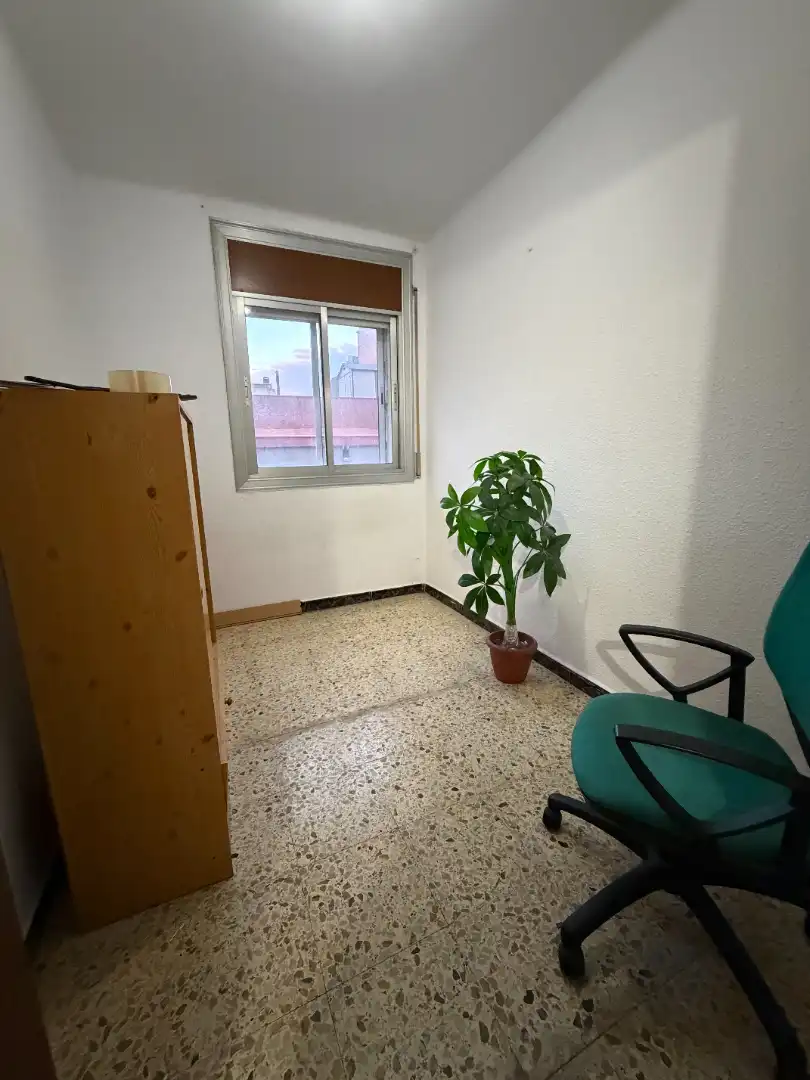 Habitación de Piso en venta en Cerdanyola del Vallès con Amueblado