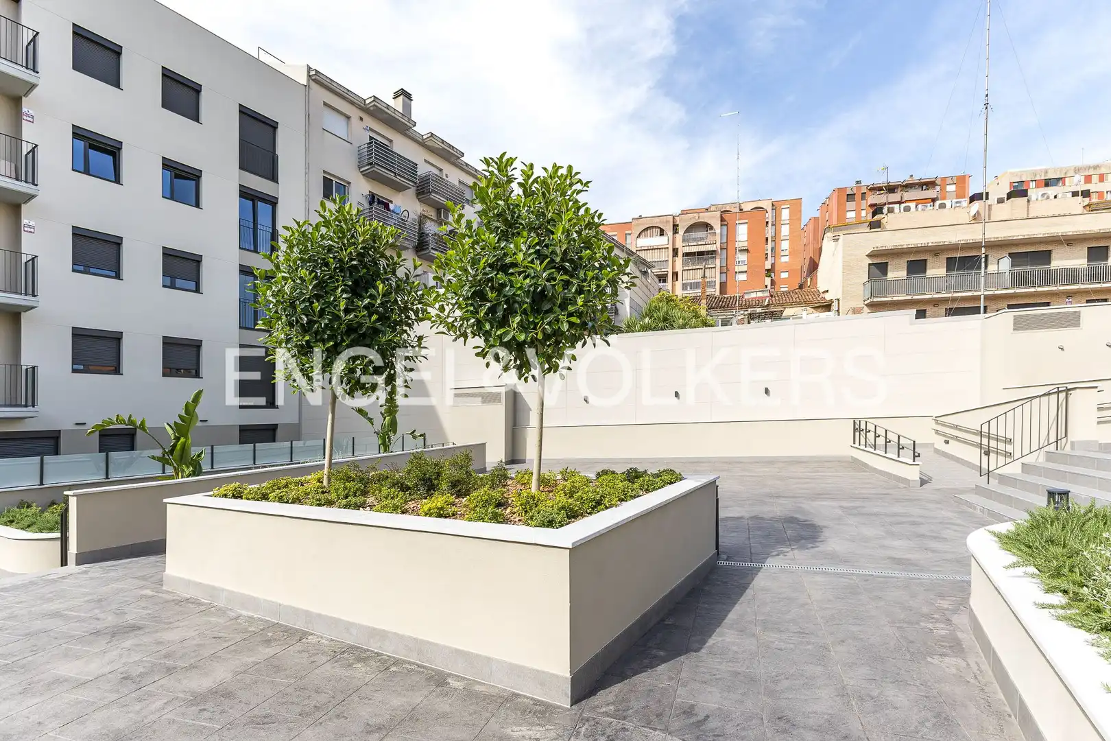 Terrassa de Pis de lloguer en Sabadell amb Aire condicionat, Calefacció i Piscina