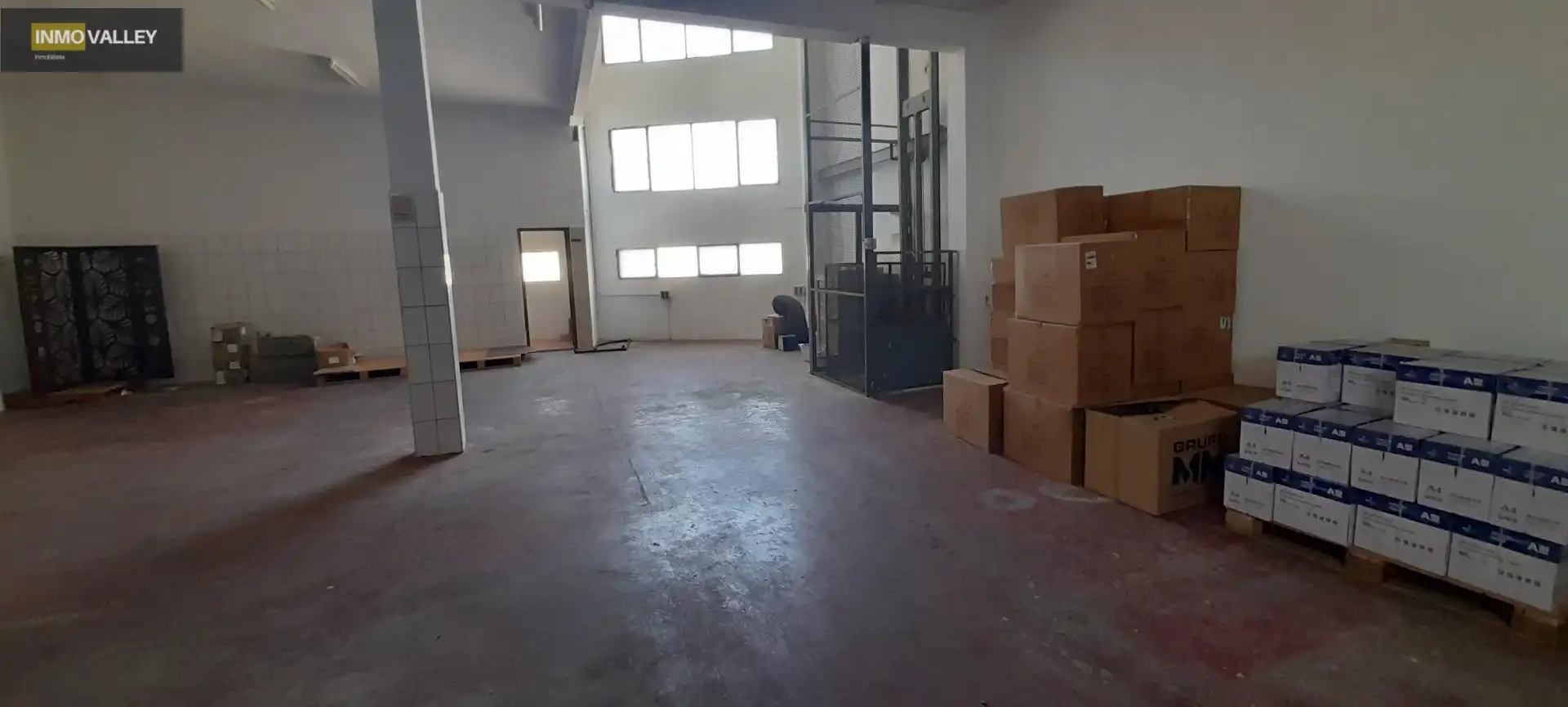 Nave industrial in vendita a Calle Valverde del Camino, imagen 7