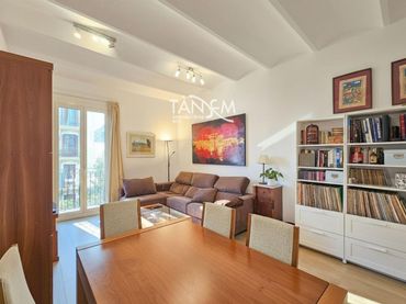Appartement avec balcon à vendre à Rosselló