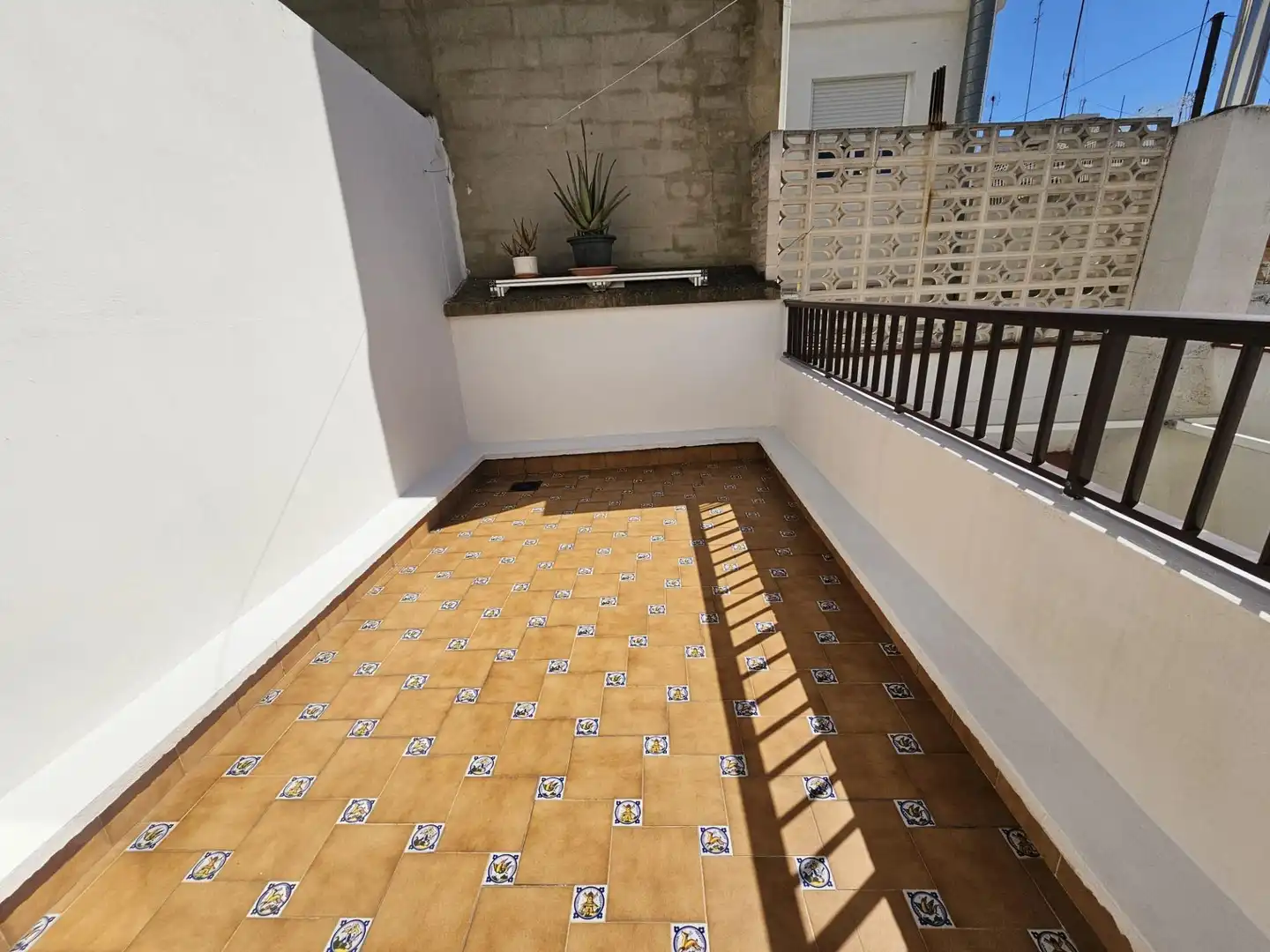 Terrace of Houses for sale in Sueca  with Air Conditioner, Terrace and Storage room
