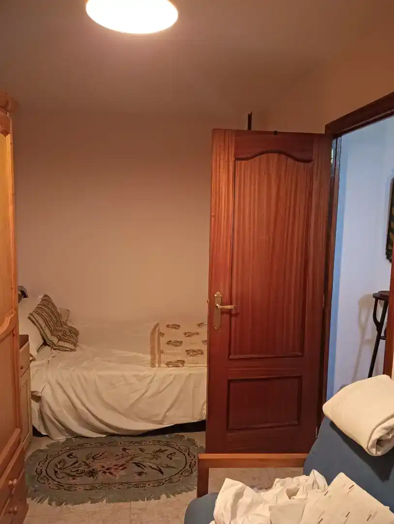 Dormitori de Casa adosada en venda en Casillas amb Traster i Balcó